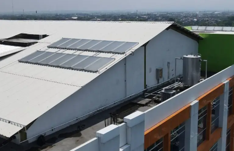 Heatpump-Water-Heater-RSJD-Dr.-Arif-Zainuddin-Solo-1